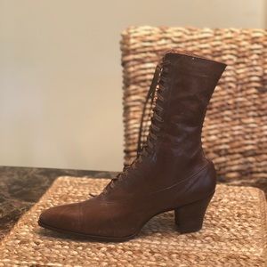 1890 woman’s boot